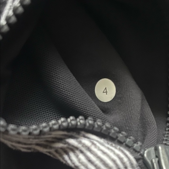 Lululemon Define Jacket - Picture 4 of 6